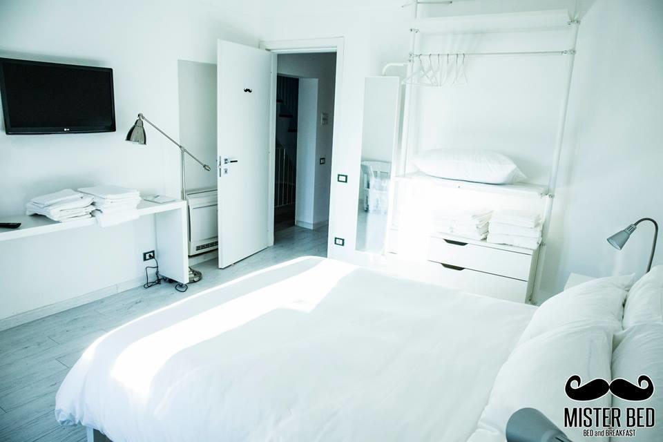 לינה וארוחת בוקר גוארדיאגרלה Mister Bed מראה חיצוני תמונה